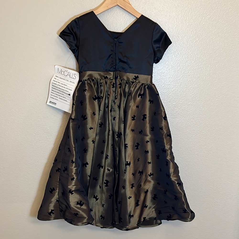NWT McCall’s Flocked Scottie Dog Special Occasion Holiday Girl’s Dress - Picture 6 of 13